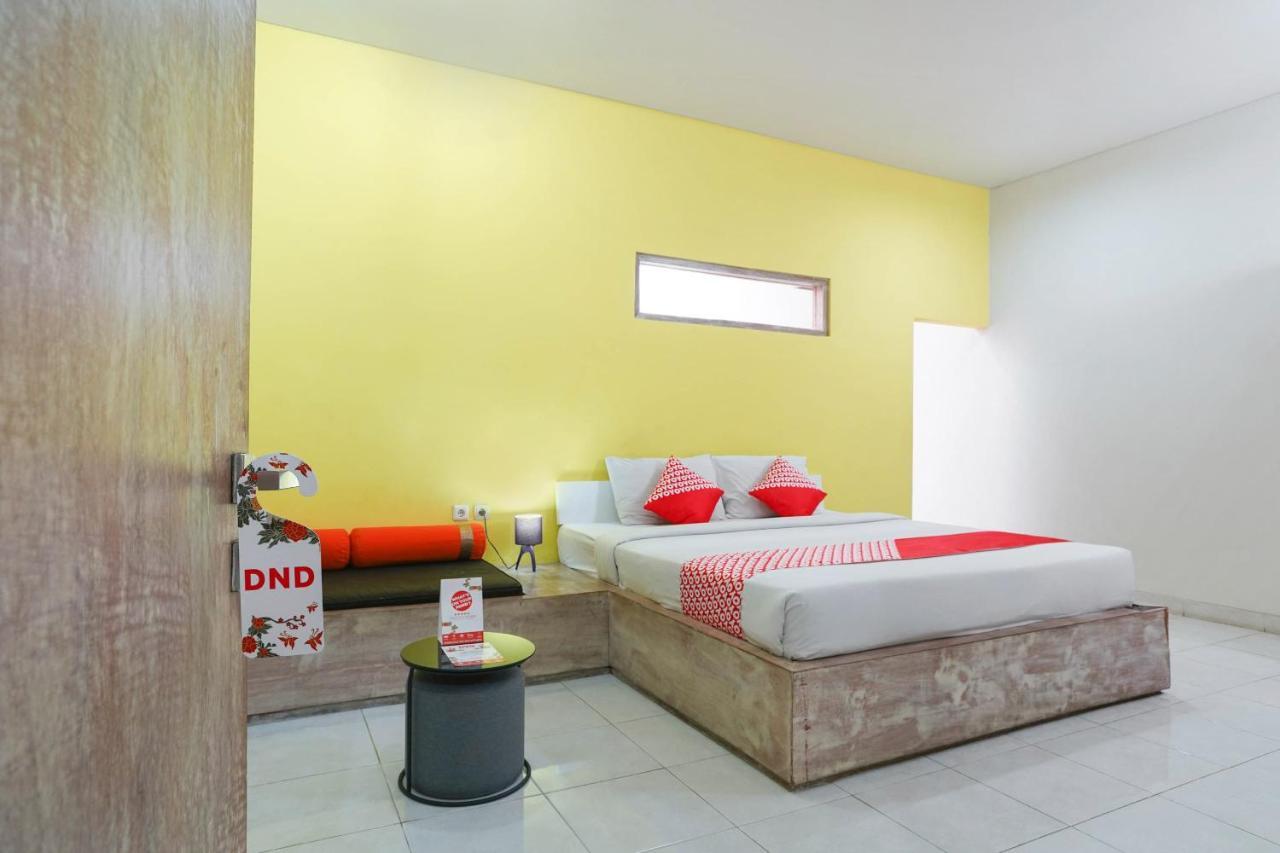 Cityzen Renon Hotel Denpasar Exteriör bild