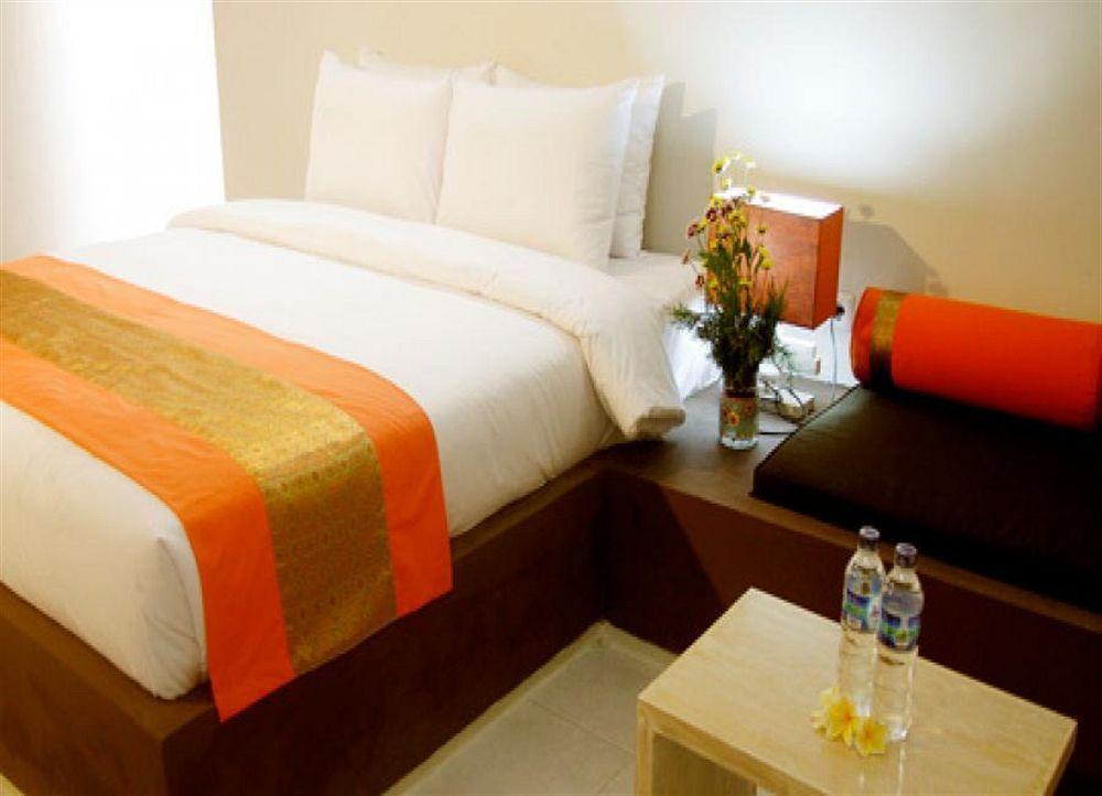Cityzen Renon Hotel Denpasar Exteriör bild